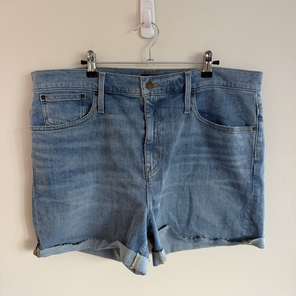 J.Crew‎ Denim Cuff Shorts Size 33 Light Wash Casual Everyday
